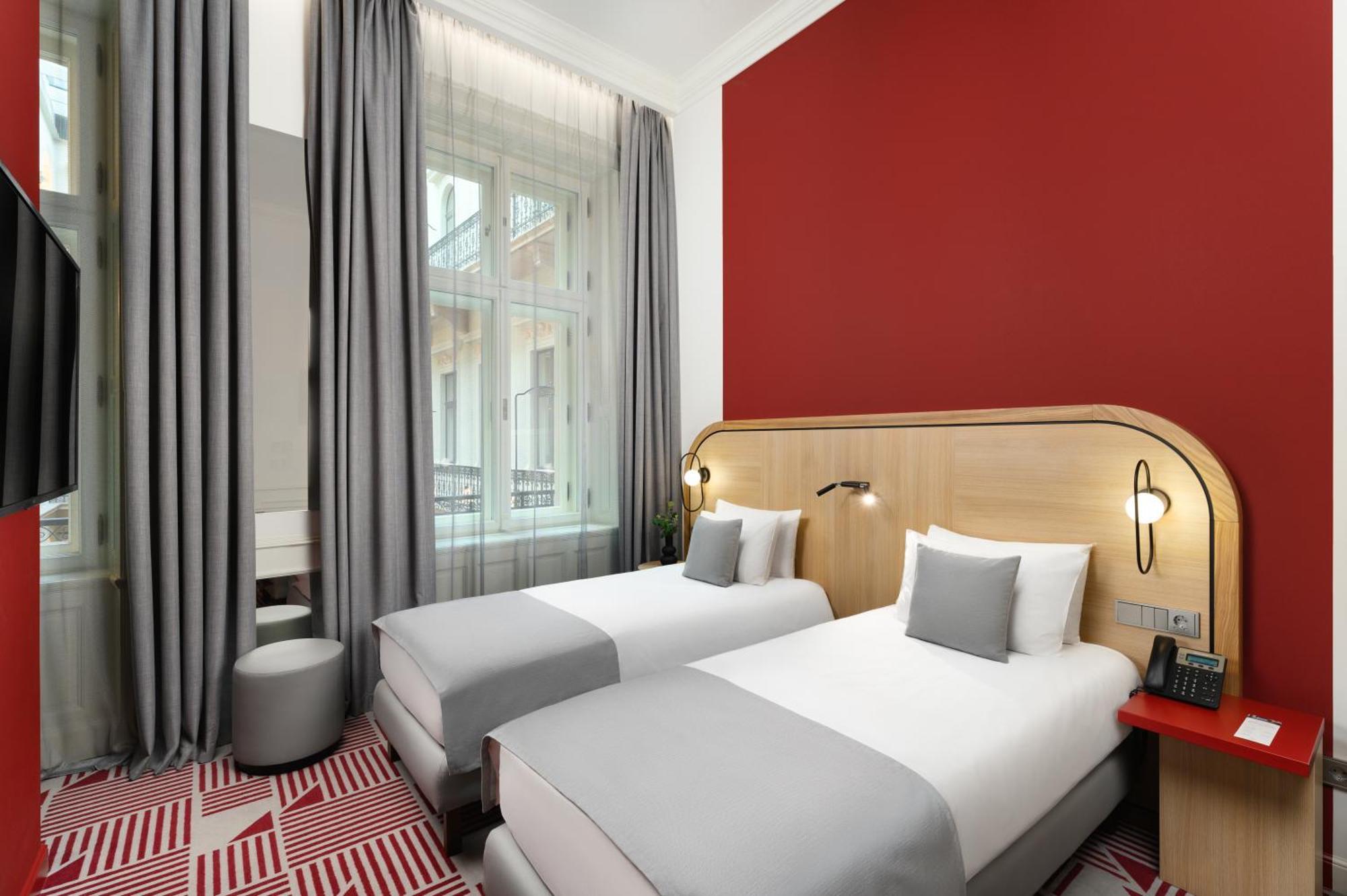 Hotel Oktogon Haggenmacher By Continental Group บูดาเปสต์ ภายนอก รูปภาพ